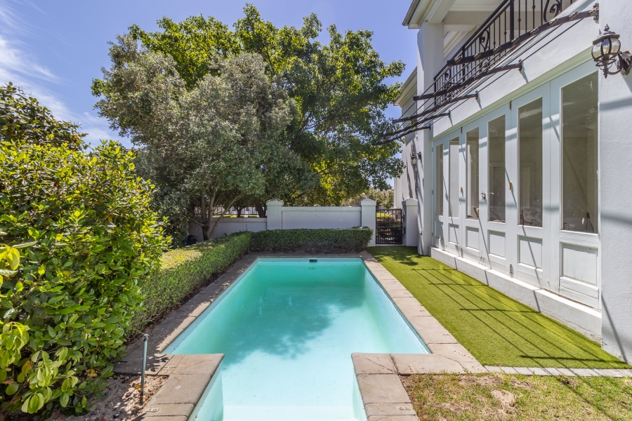 4 Bedroom Property for Sale in Val De Vie Estate Western Cape